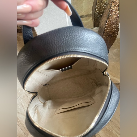 Gucci Soho Backpack Black Gold Chains - Picture 6 of 6